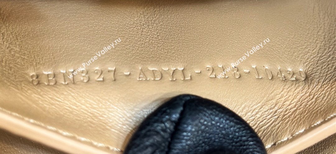 Fendi Peekaboo ISeeU Small Bag Beige Selleria with 556 hand-sewn stitches 2024 (chaoliu-24041038)