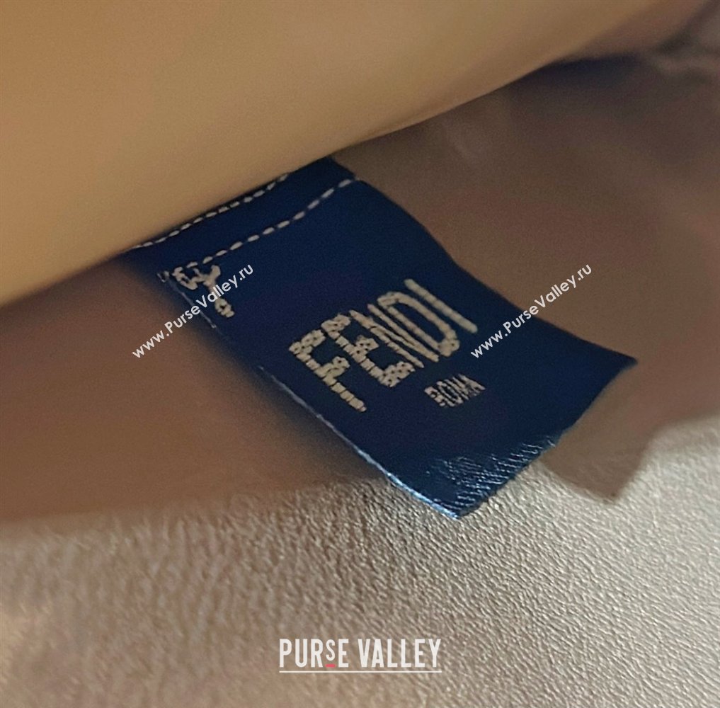 Fendi Peekaboo ISeeU Small Bag Beige Selleria with 556 hand-sewn stitches 2024 (chaoliu-24041038)