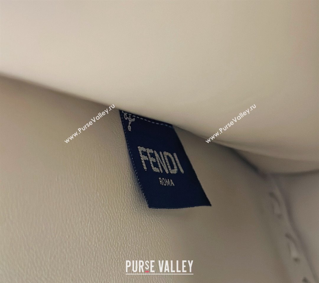 Fendi Peekaboo ISeeU Medium Bag White Selleria with oversized topstitching 2024 (chaoliu-24041035)