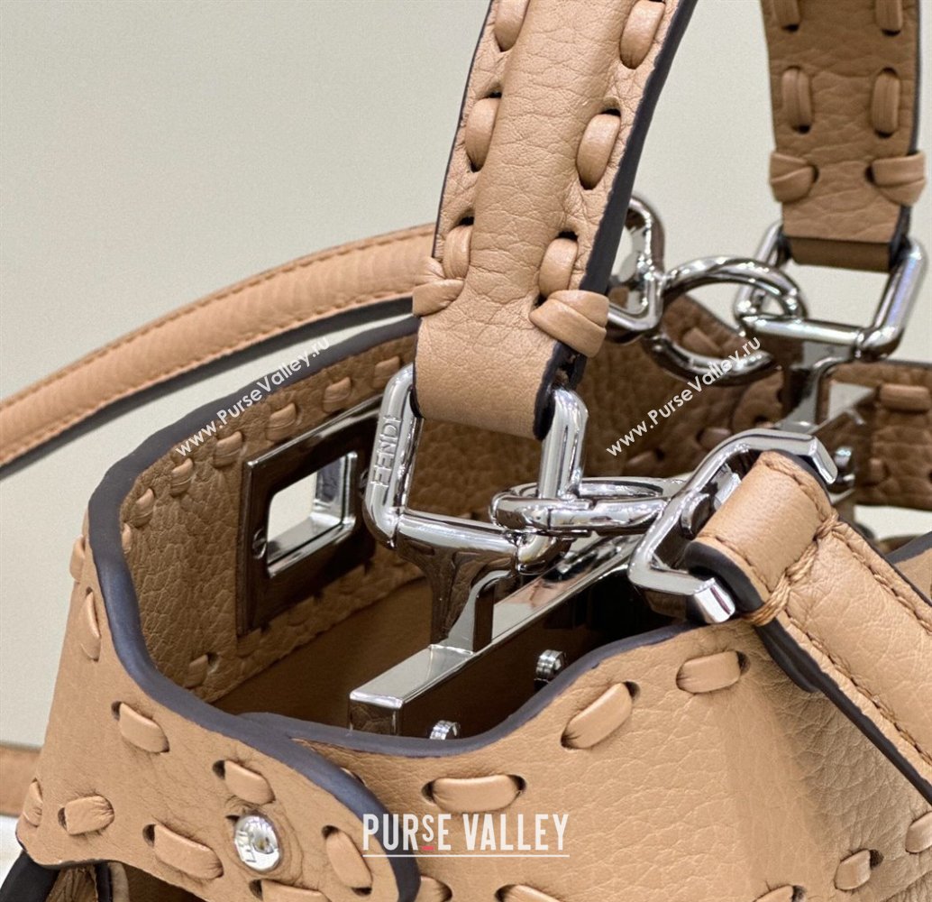 Fendi iconic Peekaboo Mini Bag Beige Selleria with 220 hand-sewn topstitches 2024 (chaoliu-24040945)