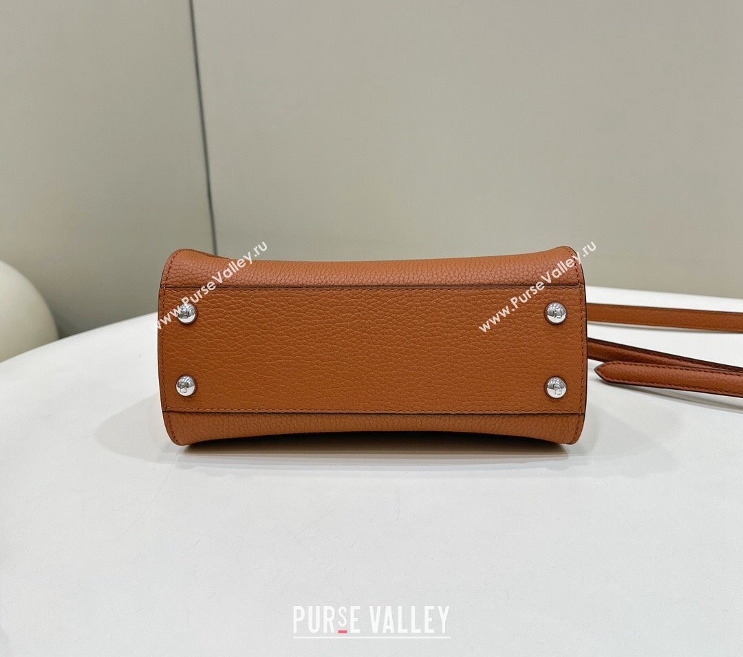 Fendi iconic Peekaboo Mini Bag Brown Selleria with 220 hand-sewn topstitches 2024 (chaoliu-24040946)