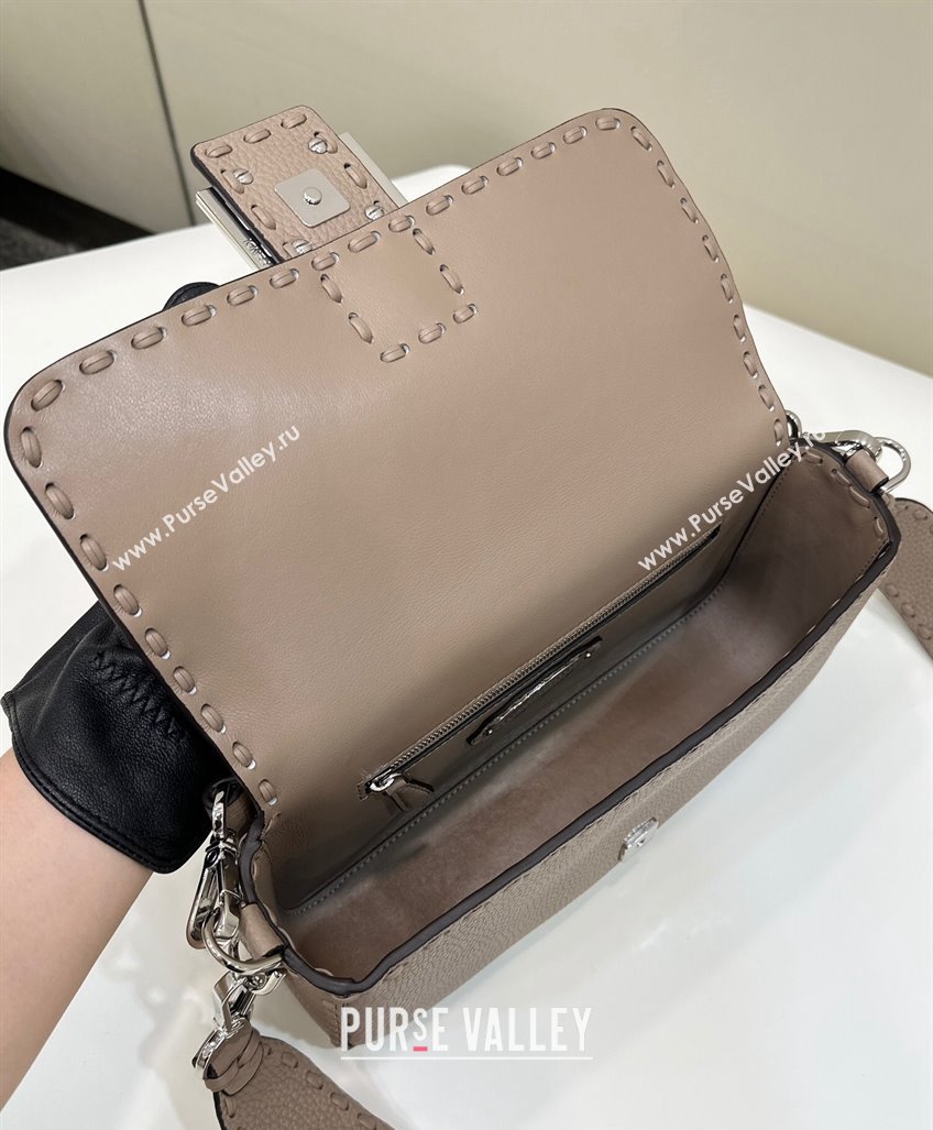 Fendi Medium Baguette Bag Dove Gray Selleria with 612 hand-sewn topstitches 2024 (chaoliu-24040917)