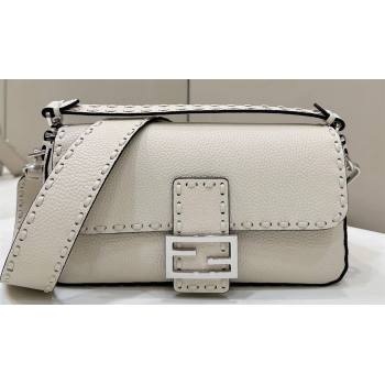 Fendi Medium Baguette Bag White Selleria with 612 hand-sewn topstitches 2024 (chaoliu-24040916)