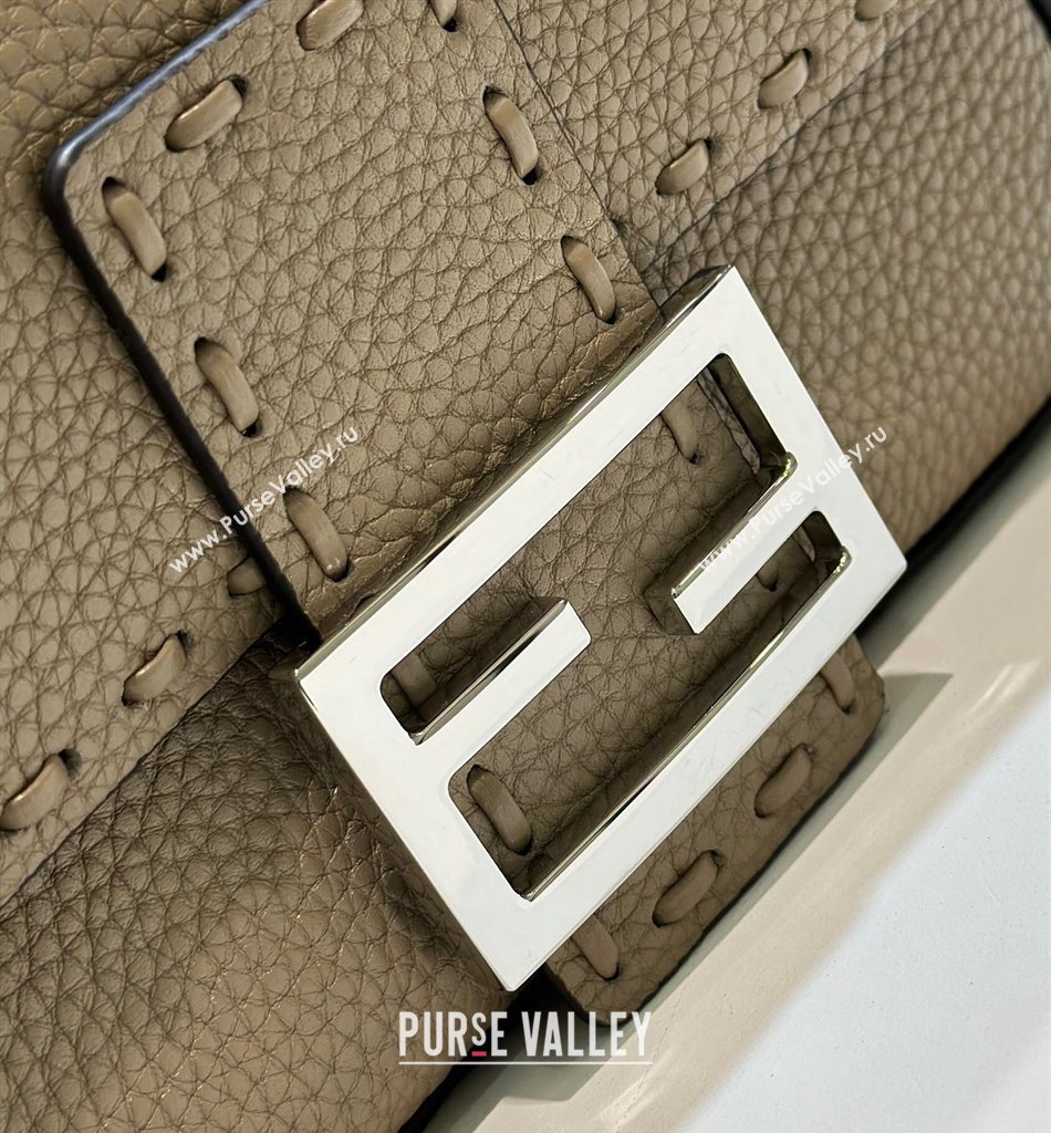 Fendi Mini Baguette Bag Dove Gray Selleria with 309 hand-sewn topstitches 2024 (chaoliu-24040922)