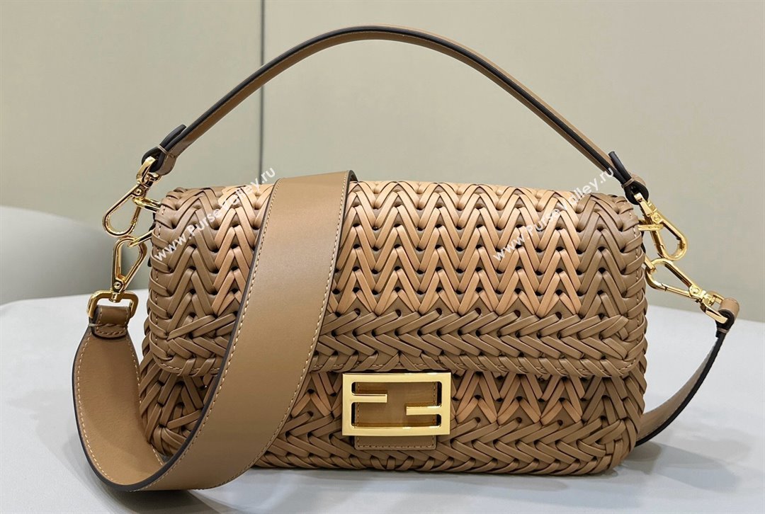 Fendi Medium Baguette Bag Sand and brown interlaced leather and raffia 2024 (chaoliu-24040930)