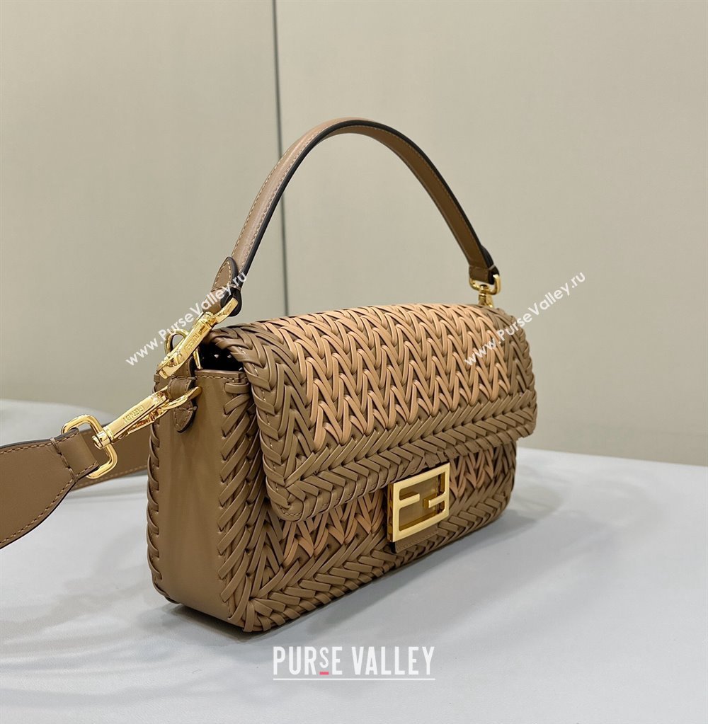 Fendi Medium Baguette Bag Sand and brown interlaced leather and raffia 2024 (chaoliu-24040930)