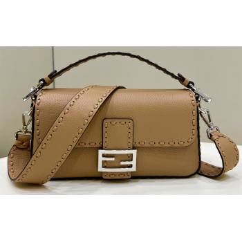 Fendi Medium Baguette Bag Beige Selleria with oversize topstitching 2024 (chaoliu-24040912)