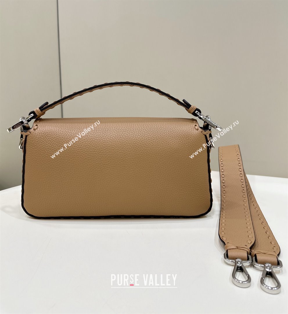 Fendi Medium Baguette Bag Beige Selleria with oversize topstitching 2024 (chaoliu-24040912)