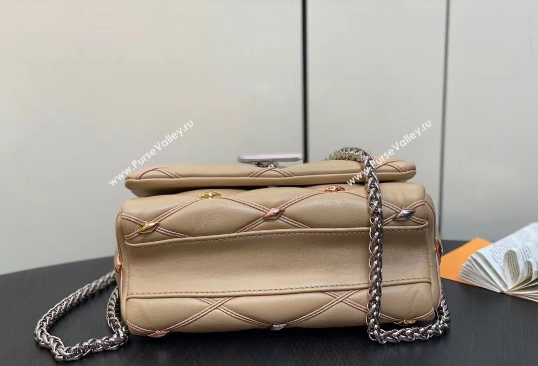 Louis Vuitton Lambskin GO-14 MM Bag with metal studs M24151 Beige 2024 (kiki-24041118)
