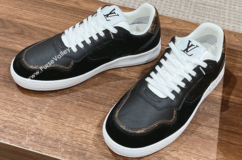 Louis Vuitton LV Stadium Sneakers in Leather Black 2024 (kaola-24041113)