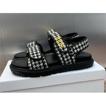 Dior DiorAct Sandals in Black and White Micro-Houndstooth Embroidered Cotton 2024 (MODENG-240415-01)
