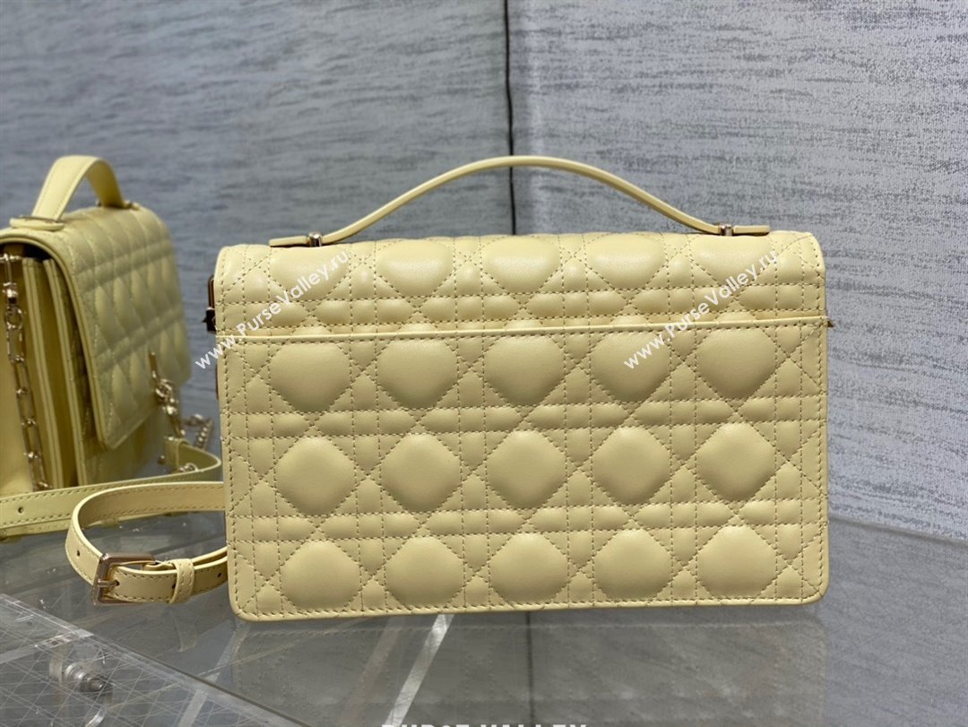 Miss Dior Top Handle Bag in Pastel Yellow Cannage Lambskin 2023 (xxg-231024-02)