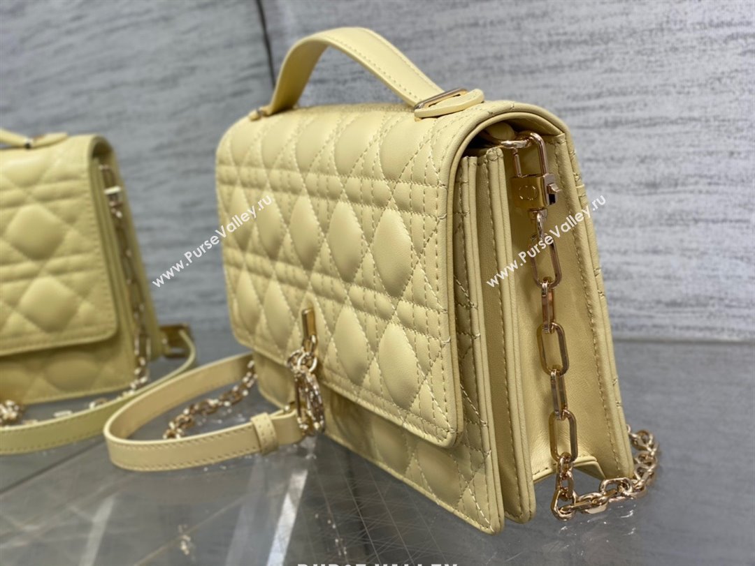Miss Dior Top Handle Bag in Pastel Yellow Cannage Lambskin 2023 (xxg-231024-02)