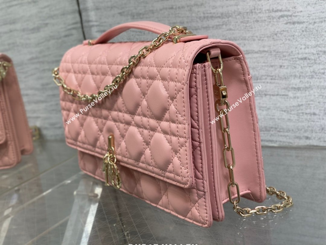 Miss Dior Top Handle Bag in Melocoton Pink Cannage Lambskin 2023 (xxg-231024-01)