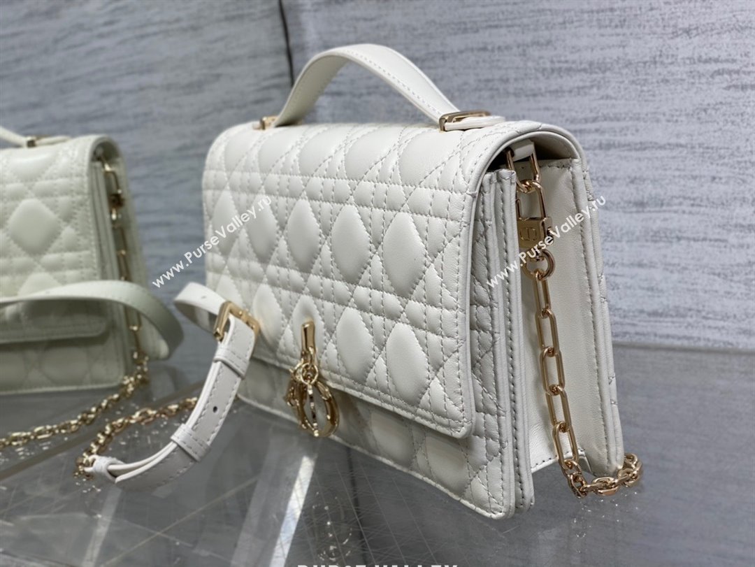 Miss Dior Top Handle Bag in white Cannage Lambskin 2023 (xxg-231024-03)
