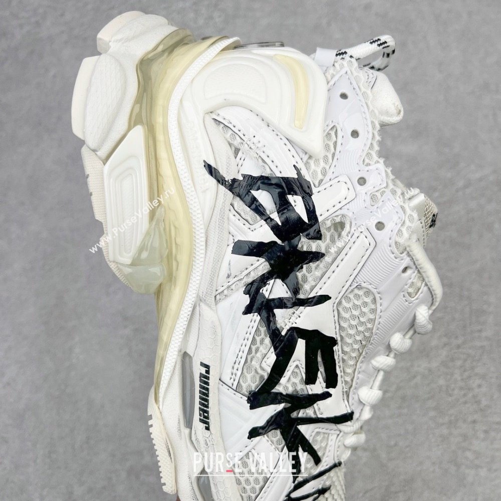 Balenciaga runner Graffiti Sneaker in white and black mesh and nylon 2023 (xingqi8-240119-03)