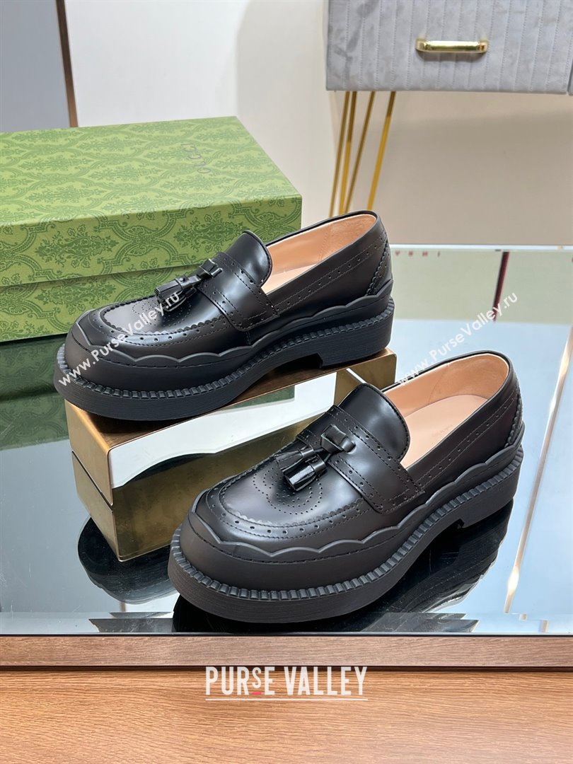 Gucci lug loafer with Scalloped rubber trim and Fringe Black leather 2023 (modeng-23103027)