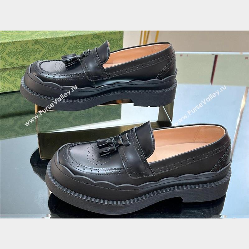 Gucci lug loafer with Scalloped rubber trim and Fringe Black leather 2023 (modeng-23103027)