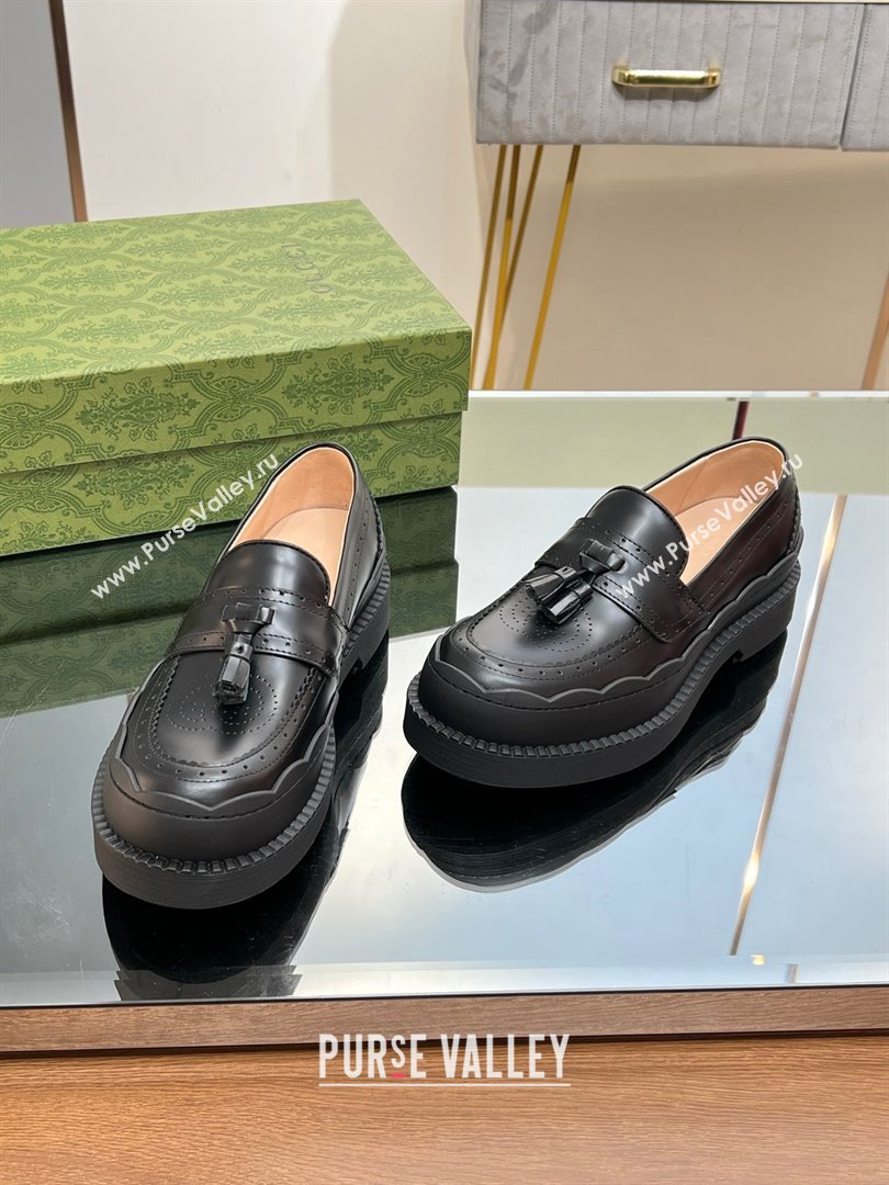 Gucci lug loafer with Scalloped rubber trim and Fringe Black leather 2023 (modeng-23103027)