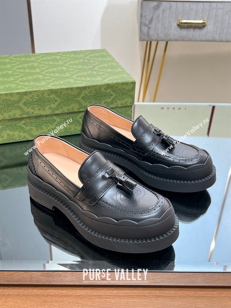 Gucci lug loafer with Scalloped rubber trim and Fringe Black leather 2023 (modeng-23103027)