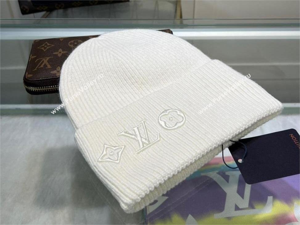louis vuitton headline beanie white 2023 (MAO-231208-04)