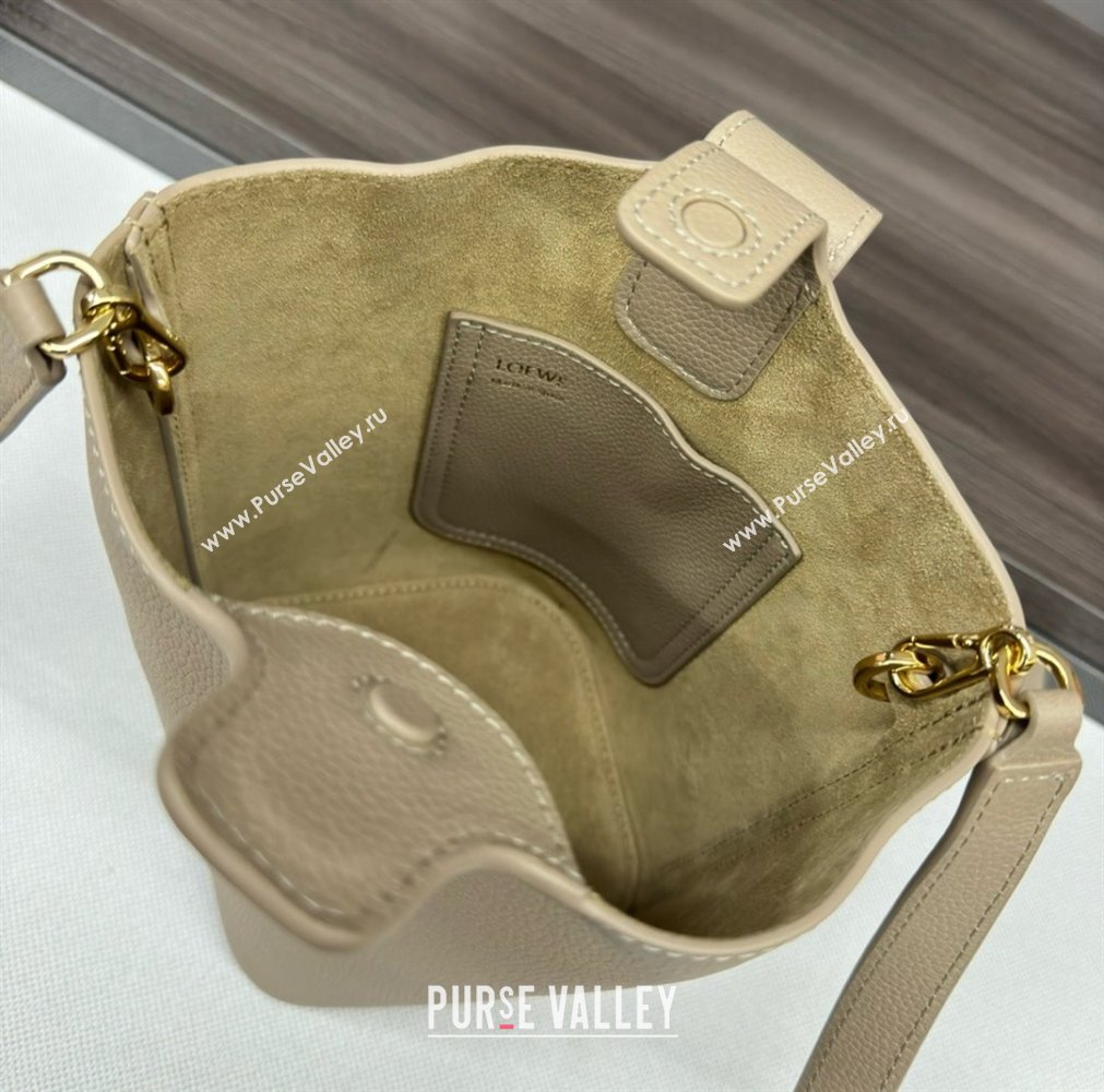 loewe mini Pebble Bucket bag in soft grained calfskin sand 2024 (xinyidai-240319-01)