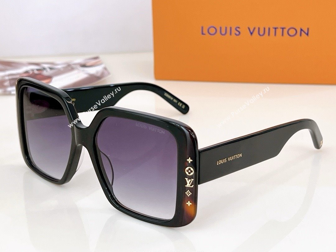 Louis Vuitton Moon Daily Square Sunglasses Z2423W 05 2024 (shishang-240418-21)