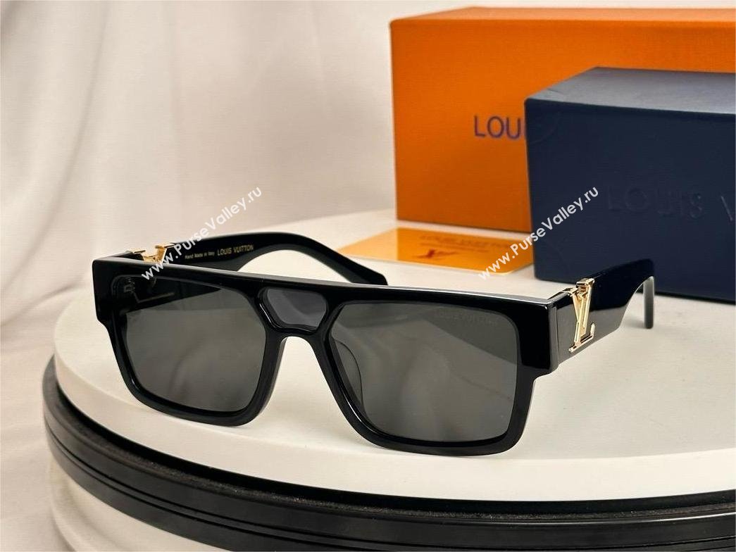 Louis Vuitton Sleek Square Sunglasses Z2086w 01 2024 (shishang-240418-27)