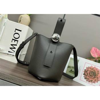 loewe mini Pebble Bucket bag in soft grained calfskin black 2024 (xinyidai-240319-03)