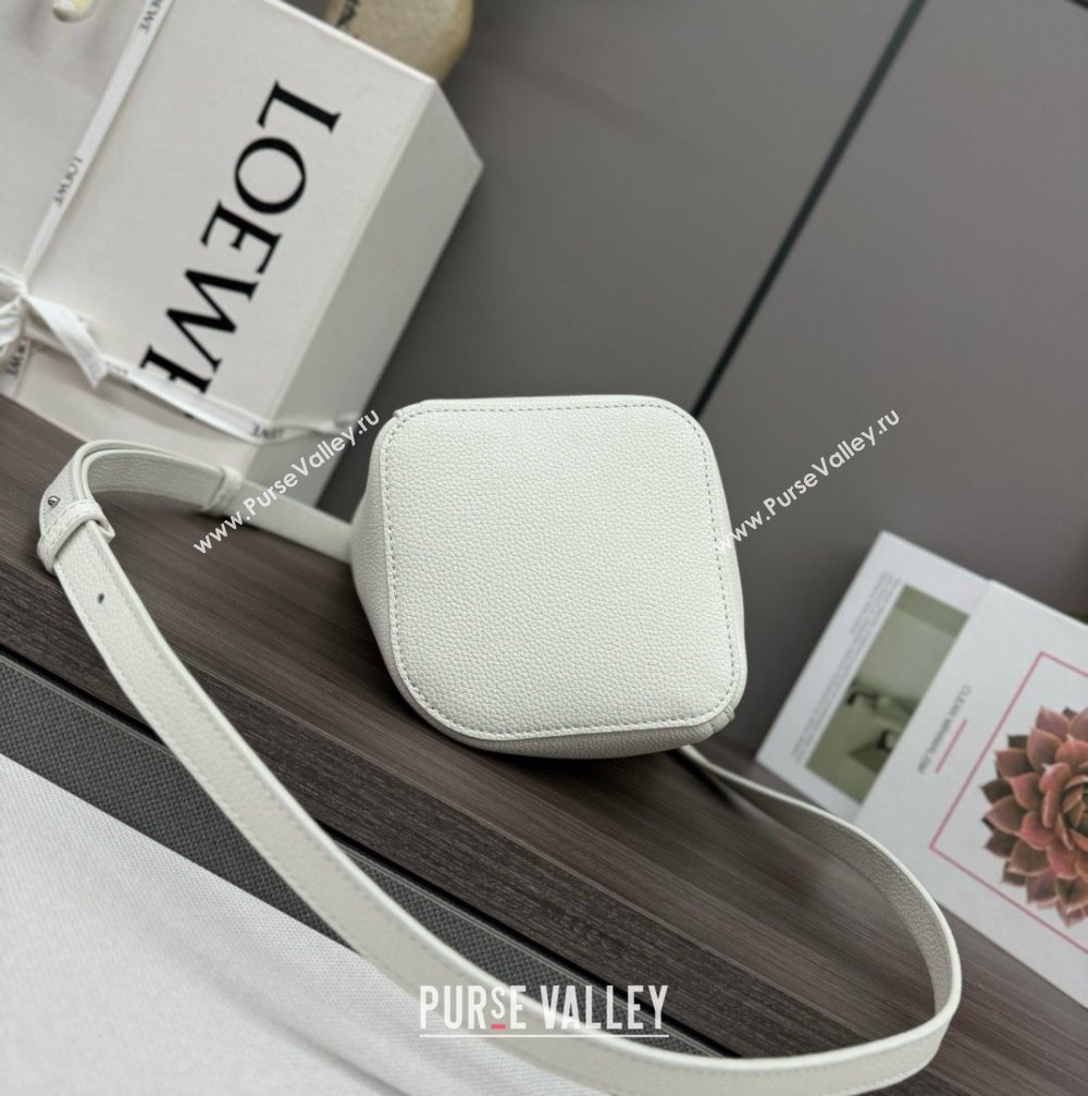 loewe mini Pebble Bucket bag in soft grained calfskin white 2024 (xinyidai-240319-02)