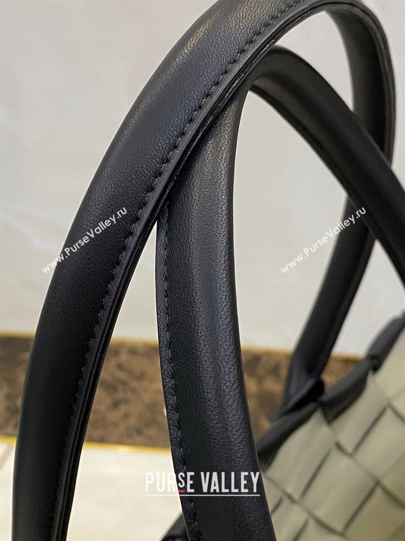 Bottega Veneta Intrecciato Nappa arco tote bag black/white 2021 (misu-210226-06)