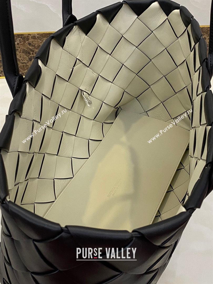 Bottega Veneta Intrecciato Nappa arco tote bag black/white 2021 (misu-210226-06)