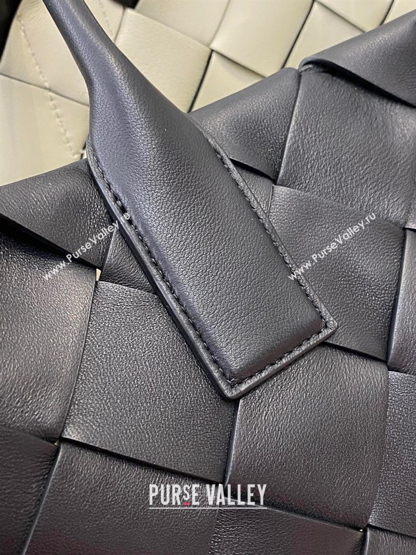 Bottega Veneta Intrecciato Nappa arco tote bag black/white 2021 (misu-210226-06)