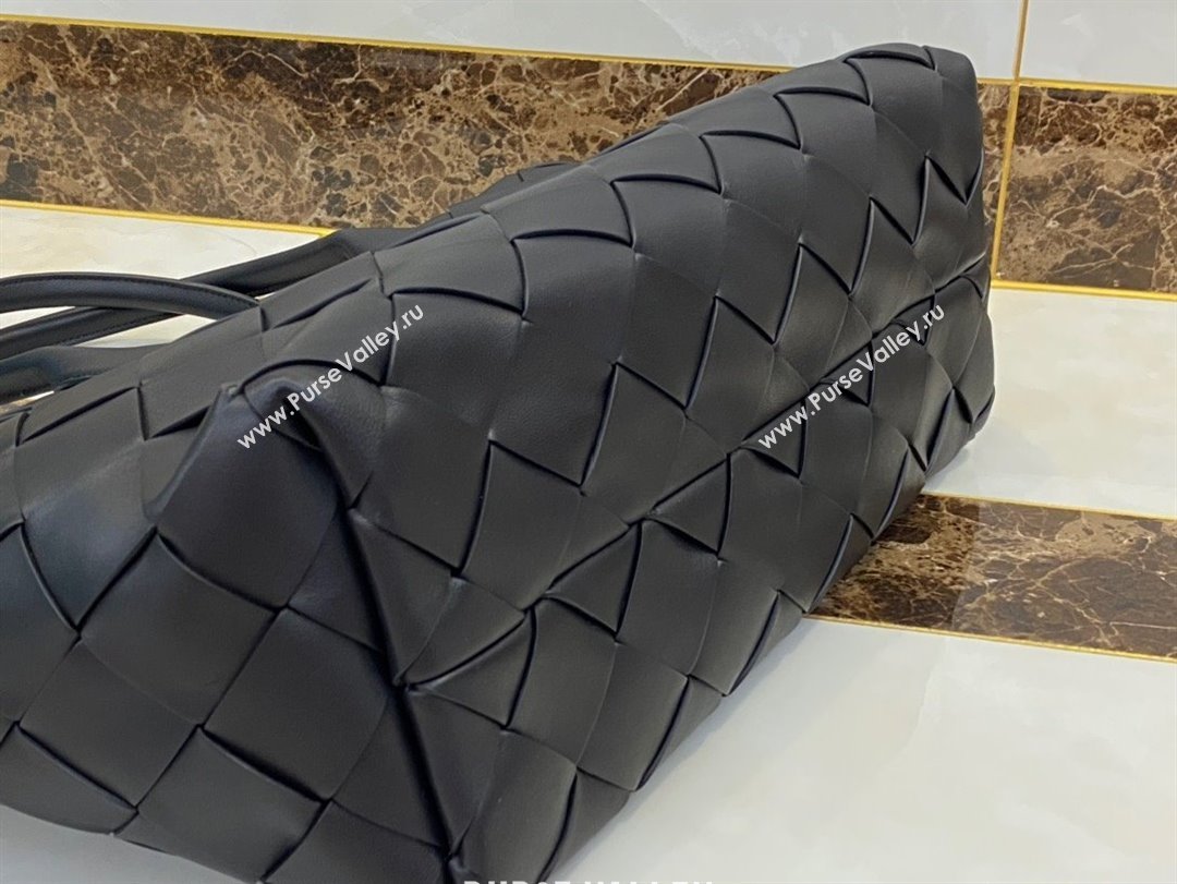 Bottega Veneta Intrecciato Nappa arco tote bag black/white 2021 (misu-210226-06)