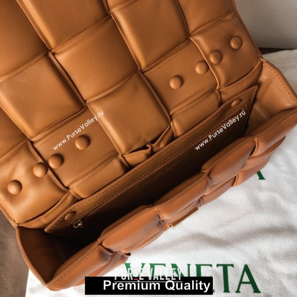 Bottega Veneta THE CHAIN CASSETTE shoulder bag camel/gold 2020 (wante-6268)