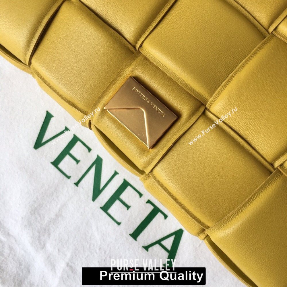 Bottega Veneta THE CHAIN CASSETTE shoulder bag yellow/gold 2020 (wante-6923)