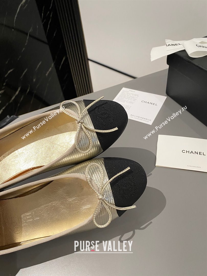 Chanel Calfskin & Grosgrain Ballet flats G02819 Gold/Black 2023 (modeng-23103123)