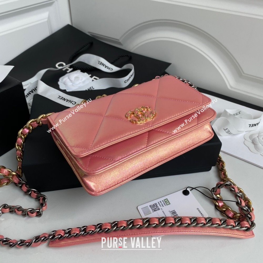 Chanel 19 Shiny Lambskin Wallet On Chain WOC Bag AP3267 pink 2023 (JIYUAN-231215-09)