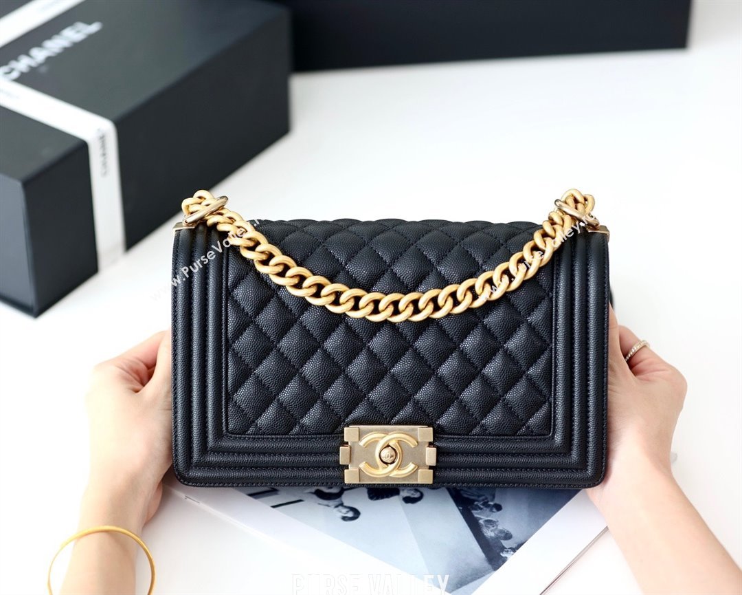 Chanel Medium Le Boy Bag In Caviar Leather black With Gold Hardware(Original Quality) (shunyang-231106-01)