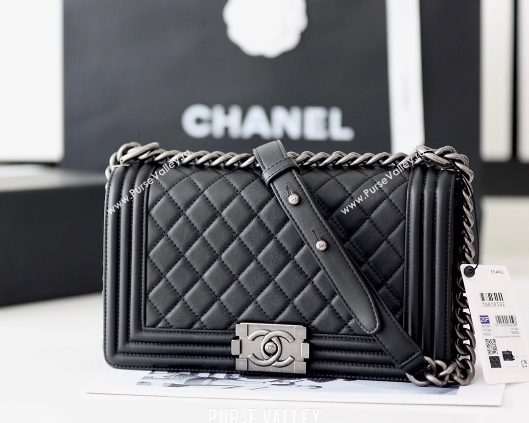 Chanel Medium Le Boy Bag In smooth Calfskin black With silver Hardware(Original Quality) (shunyang-231106-04)