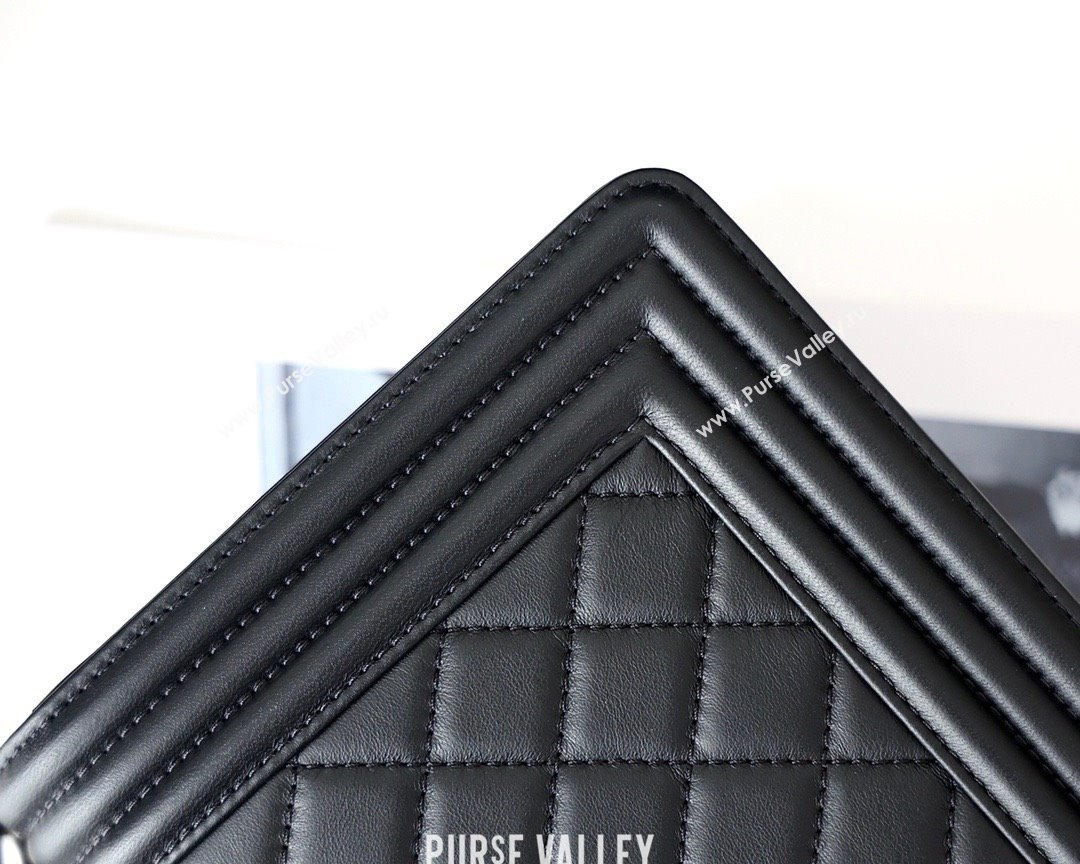 Chanel Medium Le Boy Bag In smooth Calfskin black With silver Hardware(Original Quality) (shunyang-231106-04)