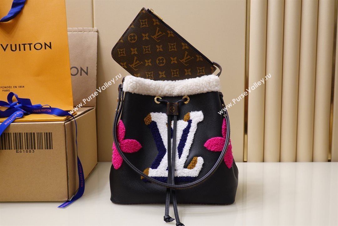 LOUIS VUITTON NOENOE MM M56963 BUCKET BAG BLACK (KIKI-9641)