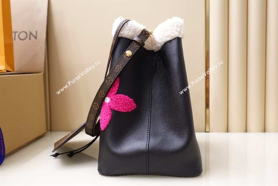 LOUIS VUITTON NOENOE MM M56963 BUCKET BAG BLACK (KIKI-9641)