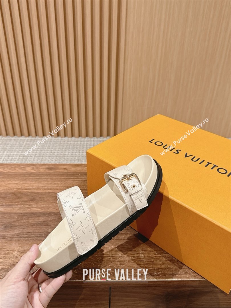 Louis Vuitton Bom Dia Flat Comfort Mule1ACKIR beige clair 2024 (kaola-240423-07)