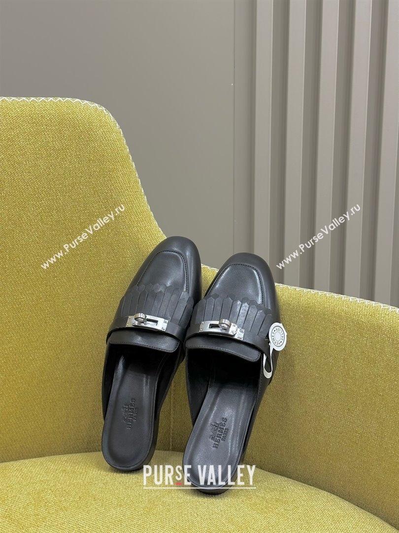 Hermes Women Rivoli Mule Mule in Calfskin with Fringe Detail black 2023 (ssxy-231222-05)