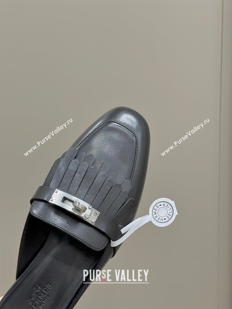 Hermes Women Rivoli Mule Mule in Calfskin with Fringe Detail black 2023 (ssxy-231222-05)