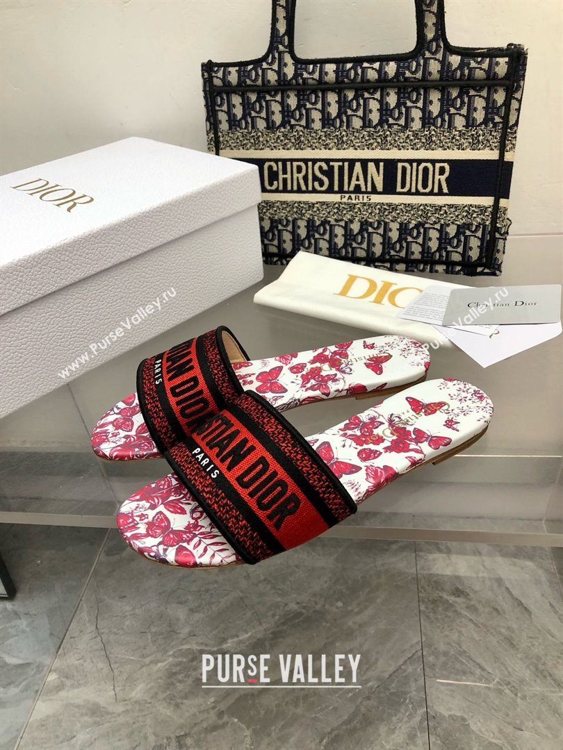Dior White and Red Embroidered Cotton with Le Cœur des Papillons Motif Dway Slide 2024 (MODENG-240424-12)