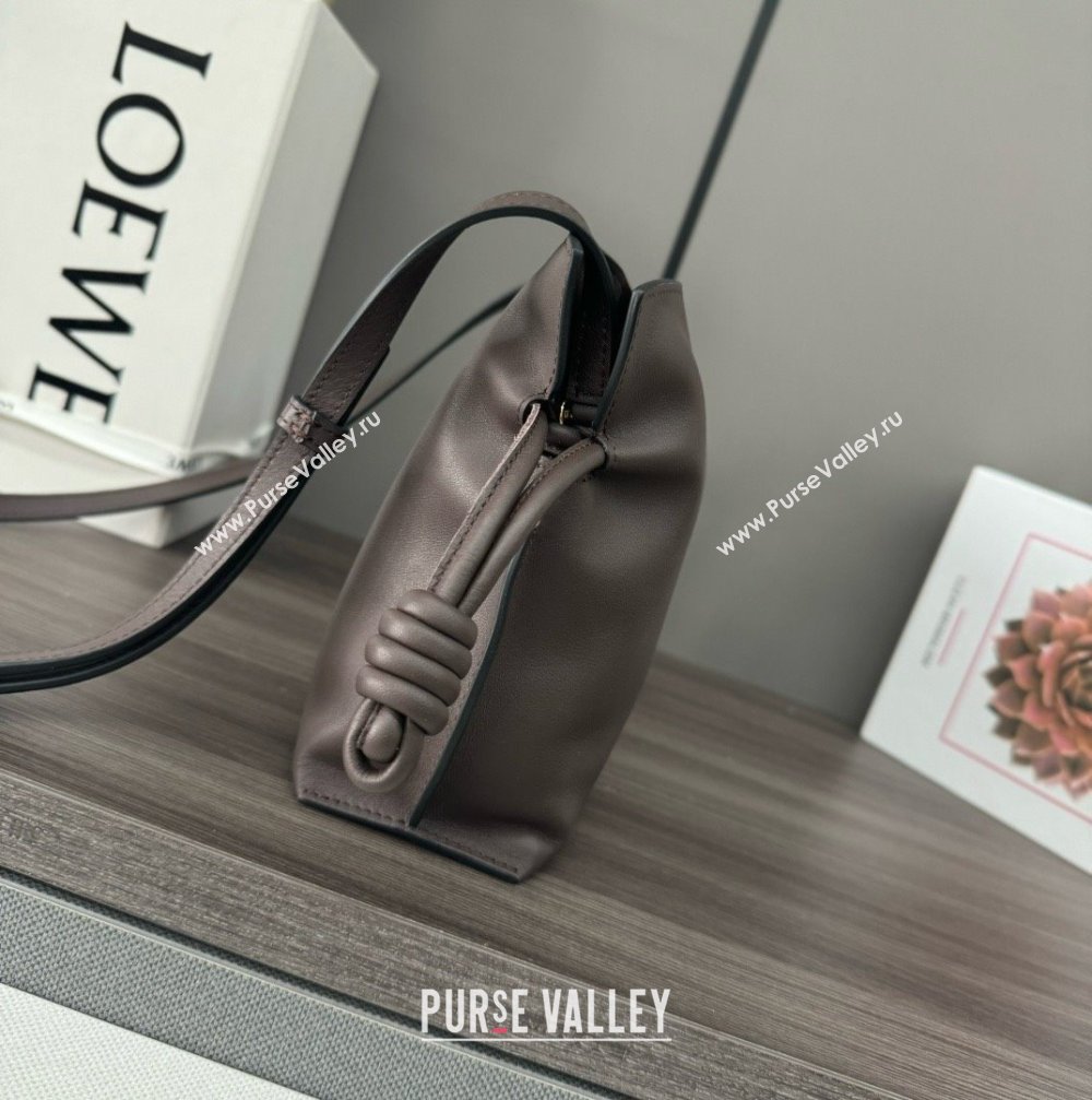 loewe Mini Flamenco clutch in nappa calfskin Chocolate 2023 (yongsheng-240328-11)