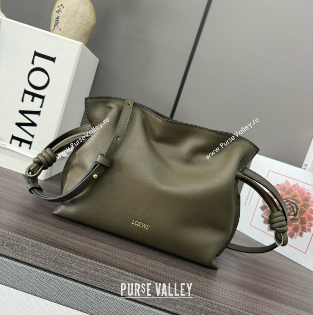 loewe Mini Flamenco clutch in nappa calfskin army green 2023 (yongsheng-240328-10)