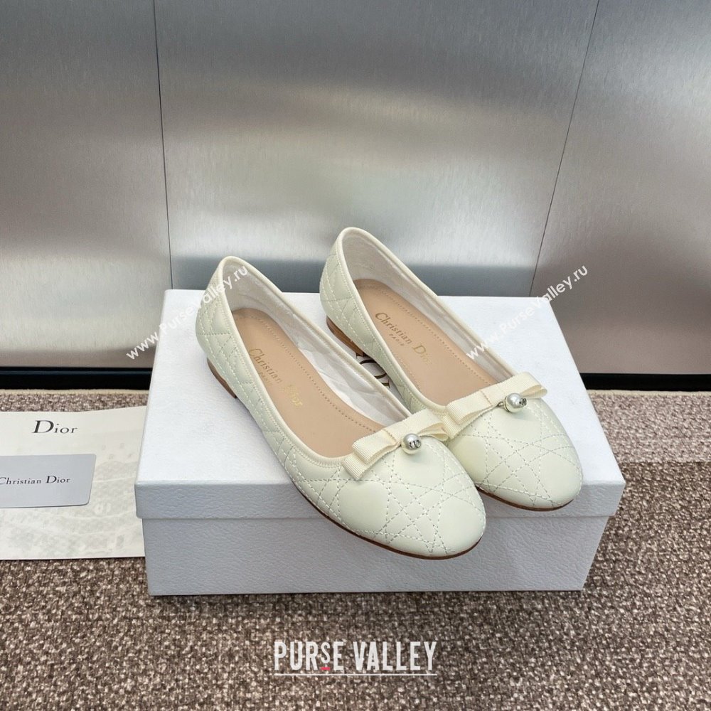 Dior Ballet Flats with Grosgrain bow and Pearl in WHITE Quilted Cannage Calfskin 2024 (MODENG-240424-19)